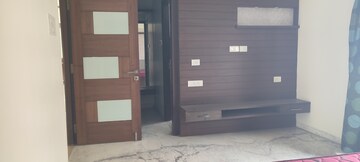 Room in 4 BHK Apartment at Banjara Hills – for Rent