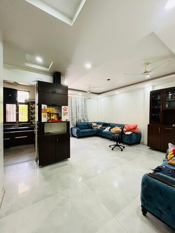 Parking in 3 BHK Builder Floor at Sector 46 – for Rent
