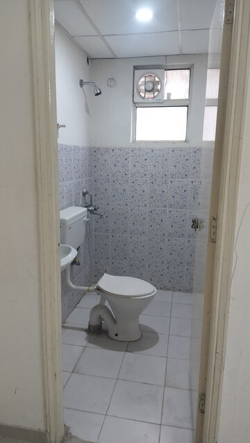 Bathroom in 2 BHK Apartment at Suncity Avenue 102, Sector 102 – for Rent