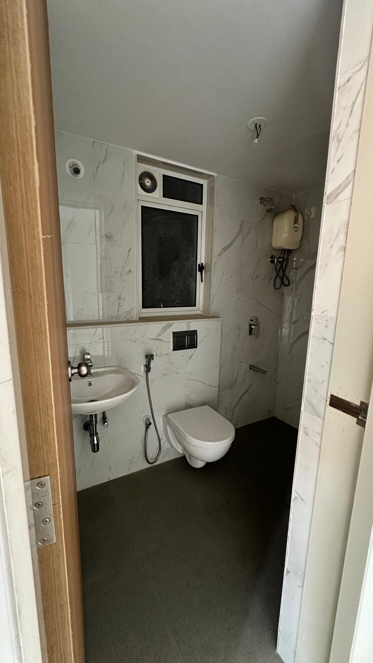 Bathroom, lodha-codename-premier 2 Bedroom 572 Sq.Ft. Apartment In Dombivli East Thane 8970753