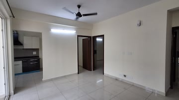 Room in 3 BHK Apartment at High Ground – for Rent