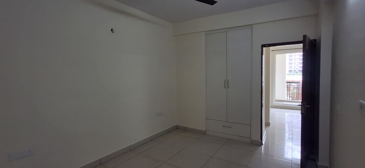 Room, high ground 3 Bedroom 1705 Sq.Ft. Apartment In High Ground Zirakpur 8970700