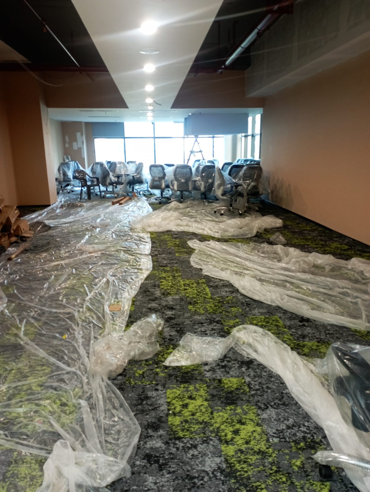 Office Space For Rent in Sector 63