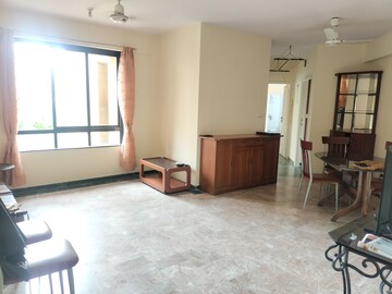 Room in 3 BHK Apartment at Hiranandani Estate, Ghodbunder Road – for Rent