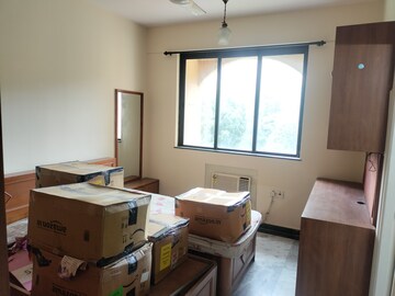 Room in 3 BHK Apartment at Hiranandani Estate, Ghodbunder Road – for Rent