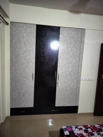 Room in 2 BHK Apartment at ROF Aalayas, Sector 102 – for Rent
