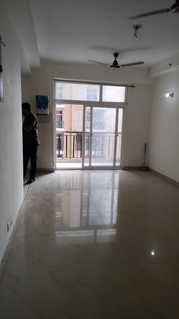 2 BHK Apartment For Sale in Amrapali Zodiac, Sector 120