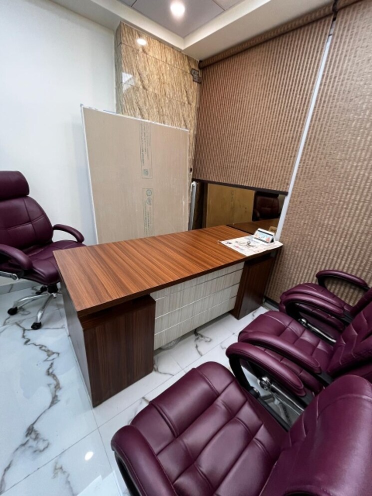 Team Area, logix-cyber-park Commercial Office Space 2900 Sq.Ft. In Sector 62 Noida 8970800