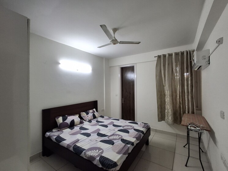 Master Bedroom, highland-park-chandigarh 3 Bedroom 1580 Sq.Ft. Apartment In Bhabat Zirakpur 8970795
