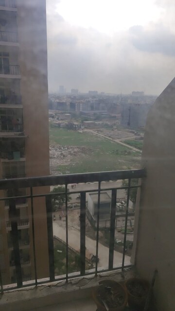 2 BHK Apartment – Exterior View View at Amrapali Zodiac, Sector 120 - for Sale
