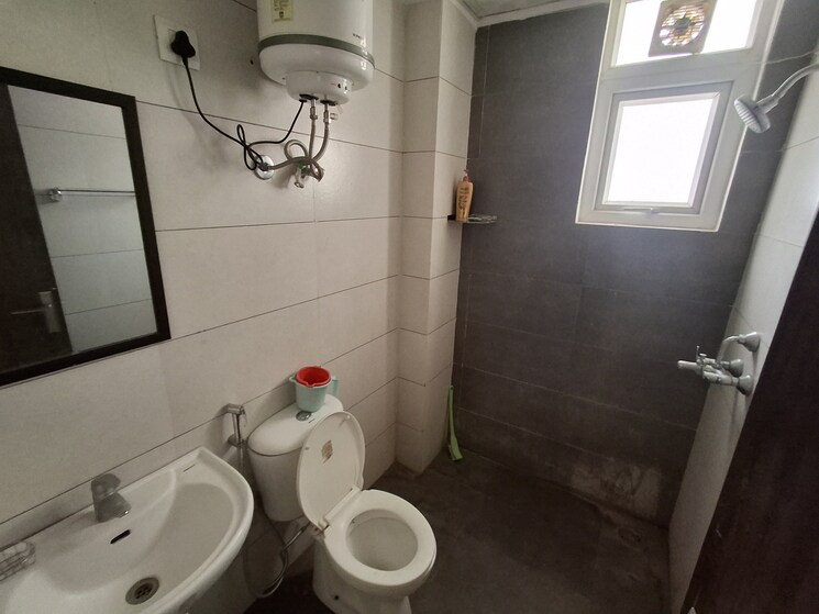 Attached Bathroom, highland-park-chandigarh 3 Bedroom 1580 Sq.Ft. Apartment In Bhabat Zirakpur 8970795