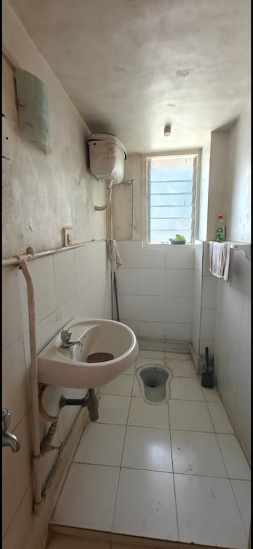 Bathroom in 1 BHK Apartment at Shilp Tower, Lower Parel – for Rent