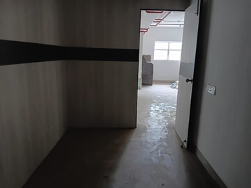 Room in  Office Space at Jodhpur Park – for Sale