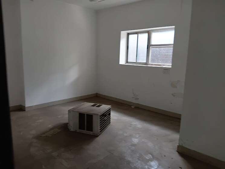 Room, jodhpur park Commercial Office Space 2111 Sq.Ft. In Jodhpur Park Kolkata 8970816