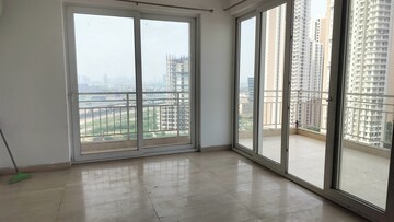 Room in 3 BHK Apartment at Puri Emerald Bay, Sector 104 – for Rent