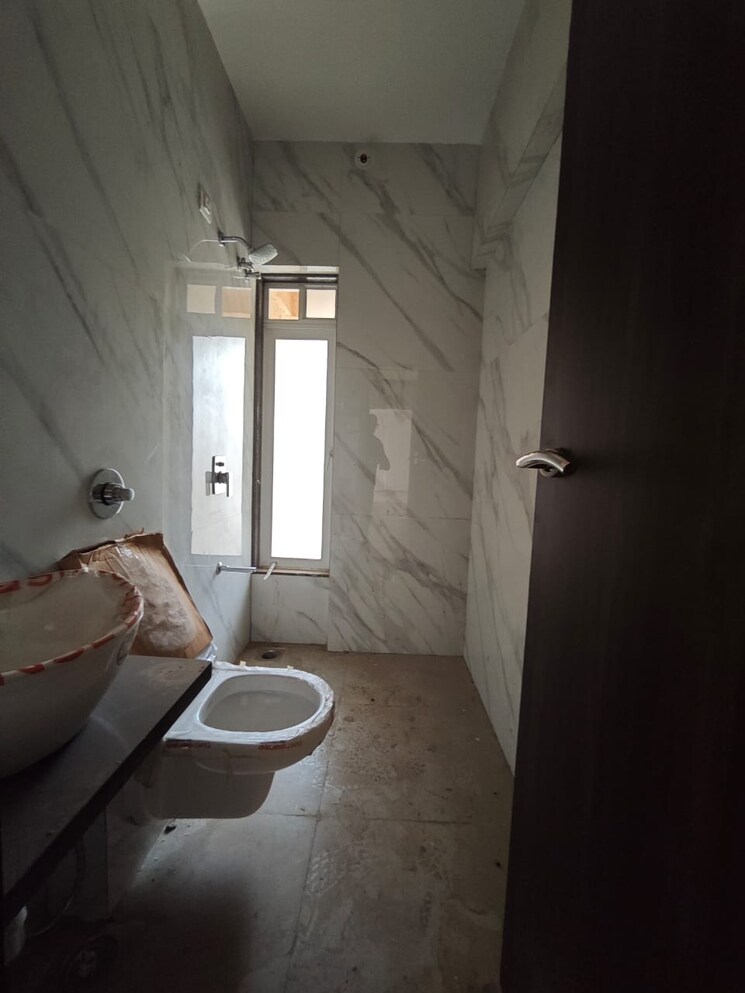 Bathroom, majestic-avighna 2 Bedroom 786 Sq.Ft. Apartment In Chembur Mumbai 8970835