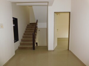 Room in 3 BHK Villa at Prescon Prestige Valley, Ghodbunder Road – for Sale