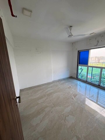 Room in 2 BHK Apartment at Dn Nagar – for Rent