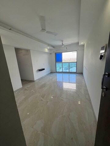 Room in 2 BHK Apartment at Dn Nagar – for Rent