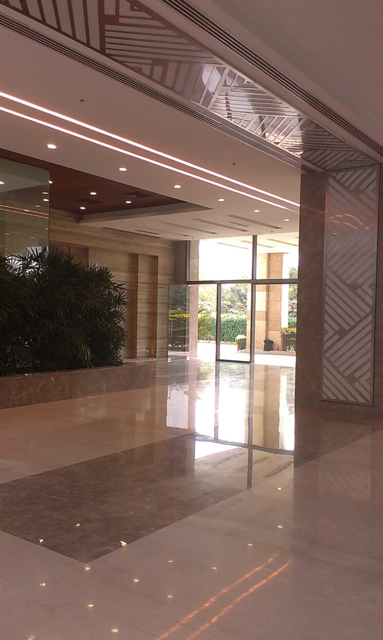  Parking, uchdpl-veridia-oakwood-enclave 4 Bedroom 2300 Sq.Ft. Builder Floor In Wave City Ghaziabad 8970866