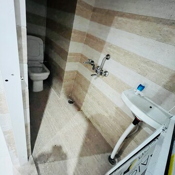 Furnished Amenities in 2 BHK Independent House at Sarthak Homes, Sector 121 – for Rent
