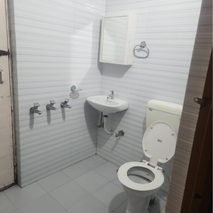 Bathroom, sector 16 3 Bedroom 2250 Sq.Ft. Independent House In Sector 16 Faridabad 8970913