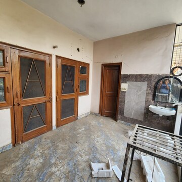 Living Room in 3 BHK Independent House at Sector 16 – for Rent