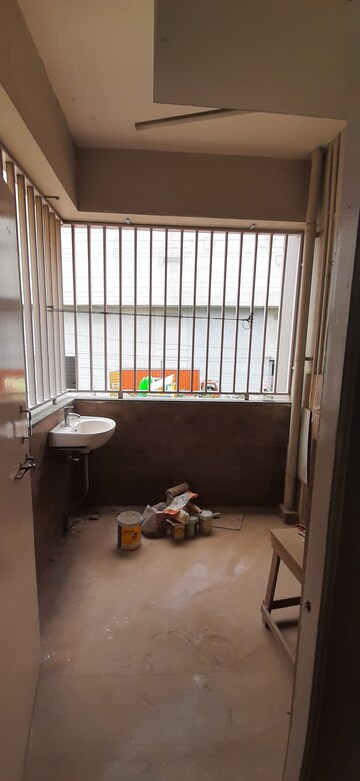 Furnished Amenities in 2 BHK Apartment at Kukatpally – for Rent