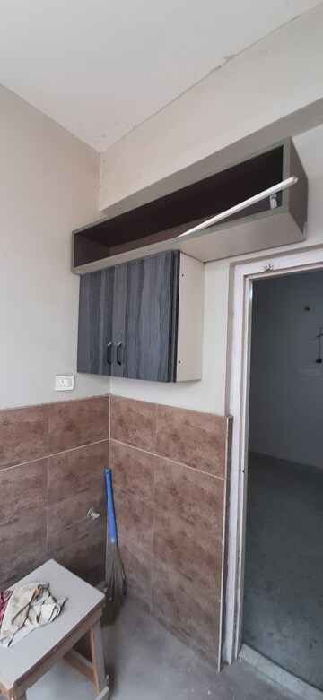 Furnished Amenities in 2 BHK Apartment at Kukatpally – for Rent