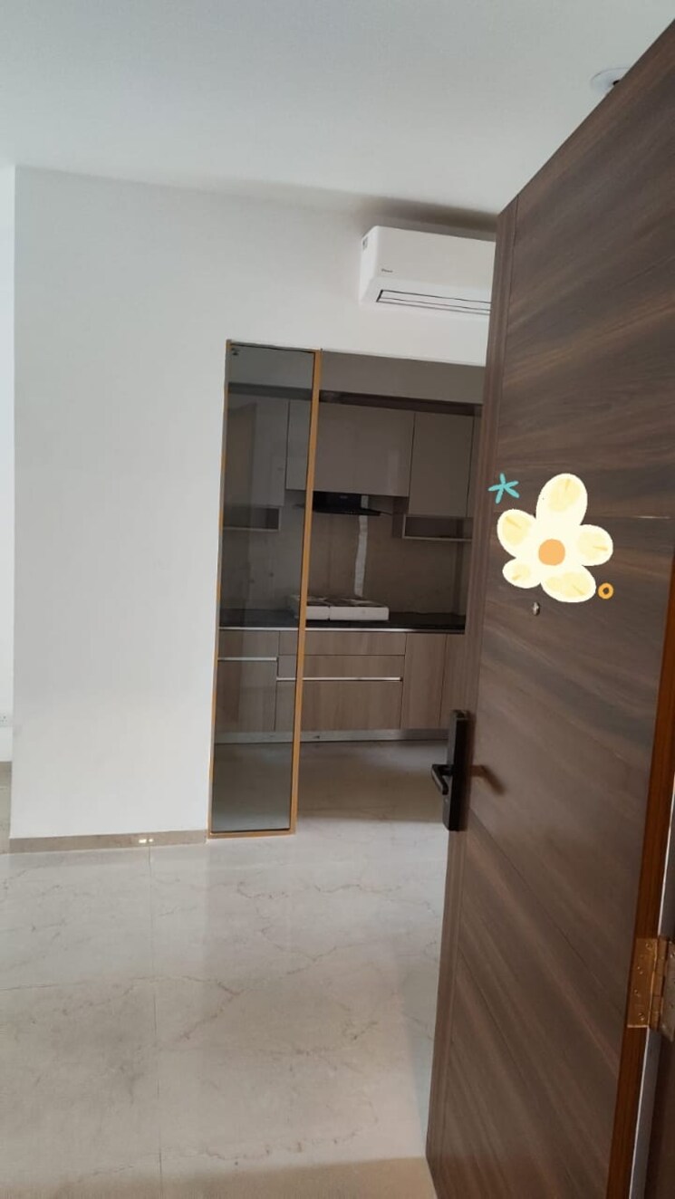 Bathroom, smart-world-orchard 3 Bedroom 1712 Sq.Ft. Apartment In Sector 61 Gurgaon 8970912