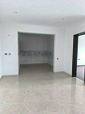 Room in 3 BHK Apartment at Vaishnavi Premiere, St Johns Road – for Rent