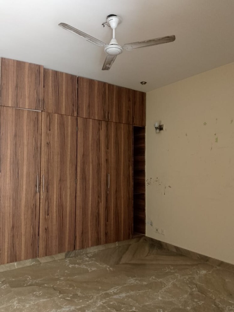 Room, huda-cghs 2 Bedroom 170 Sq.Yd. Builder Floor In Sector 56 Gurgaon 8970929