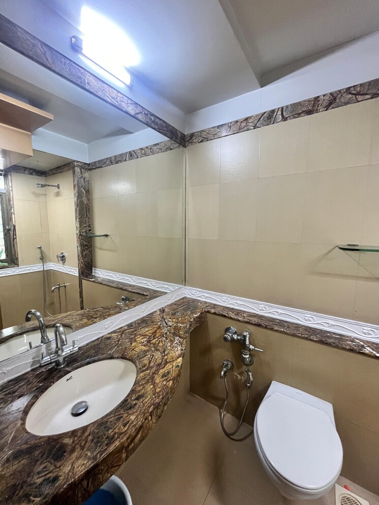 Bathroom, raheja-tipco-heights 3 Bedroom 1470 Sq.Ft. Apartment In Malad East Mumbai 8970910