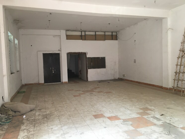 Room, sector 63 Commercial Office Space 9000 Sq.Ft. In Sector 63 Noida 8970931