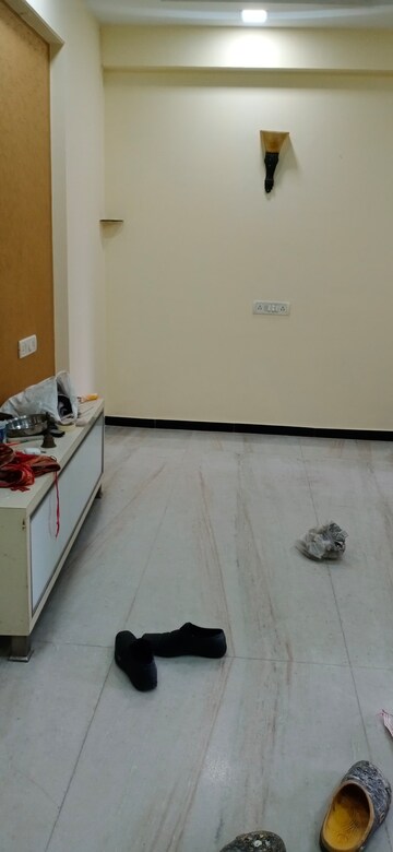 Living Room in 3 BHK Apartment at Mahavir Drishti, Kharghar Sector 12 – for Rent