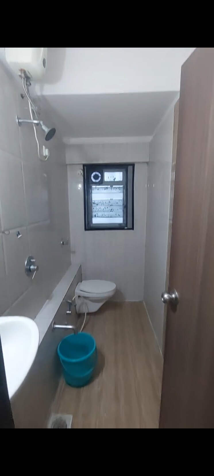 Bathroom, mantri-serene 2 Bedroom 750 Sq.Ft. Apartment In Goregaon East Mumbai 8970959