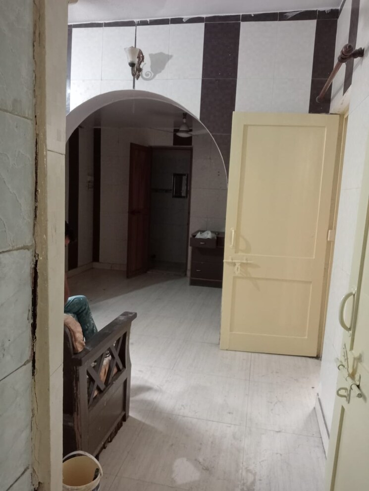 Master Bedroom, arun-vihar-sector-37 2 Bedroom 750 Sq.Ft. Apartment In Sector 37 Noida 8970990