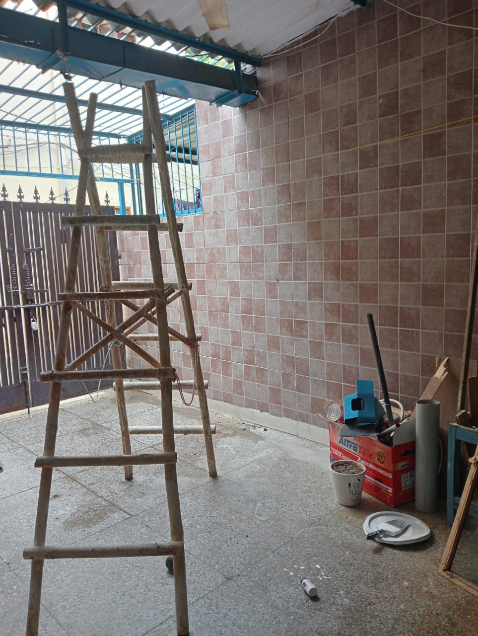 2 BHK + Pooja Room Apartment For Rent in Arun Vihar Sector 37