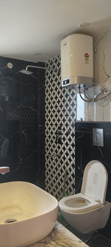 Team Area in 3.5 BHK Builder Floor at SS Mayfield Gardens, Sector 51 – for Rent