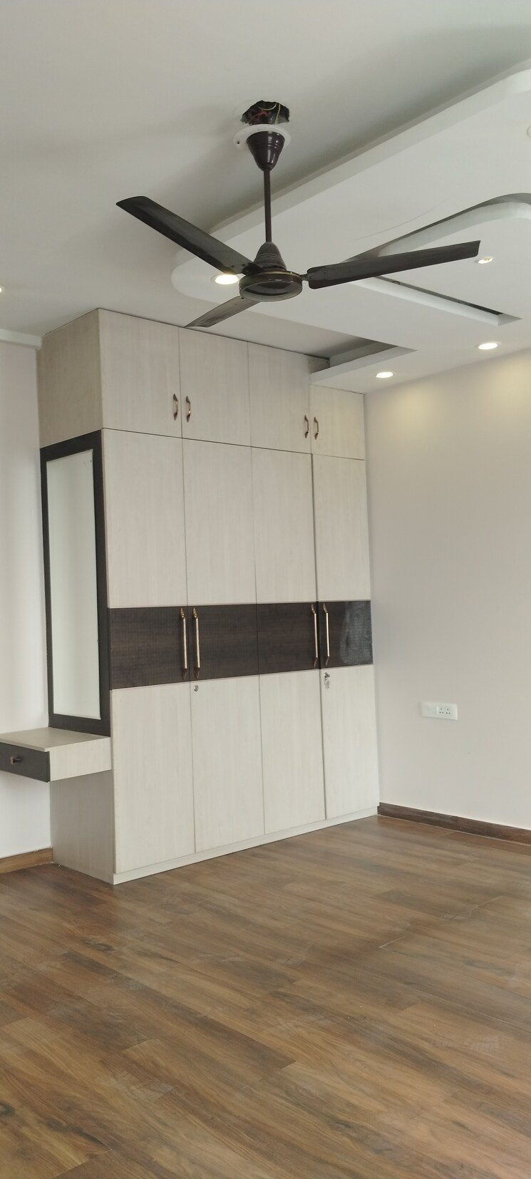Kitchen, ss-mayfield-gardens 3.5 Bedroom 2300 Sq.Ft. Builder Floor In Sector 51 Gurgaon 8971068