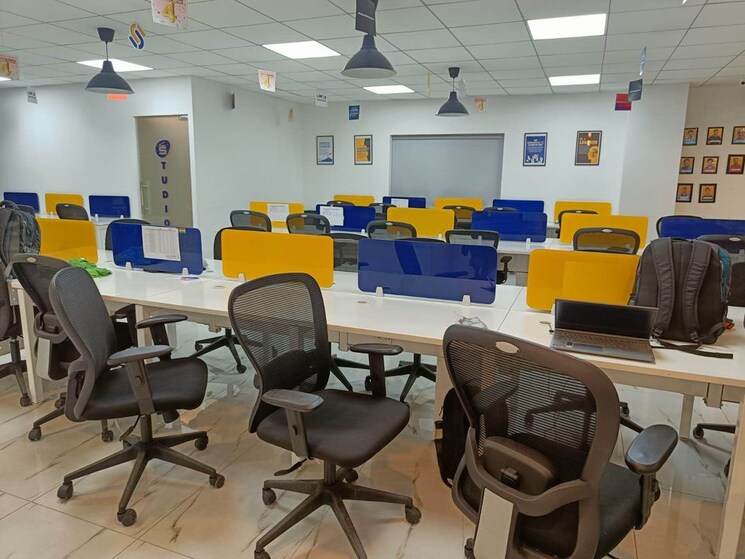 Team Area, new palasia Commercial Office Space 1900 Sq.Ft. In New Palasia Indore 8971075