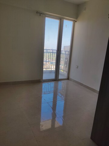 Room in 2 BHK Apartment at Pivotal Riddhi Siddhi, Sector 99 – for Rent