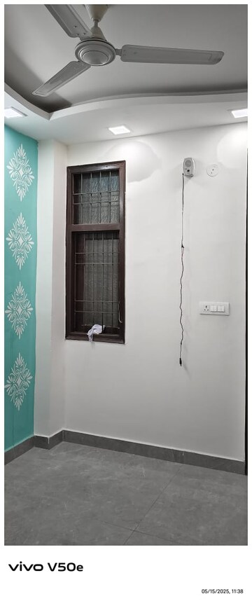 Room in 2 BHK Builder Floor at Govindpuri – for Rent