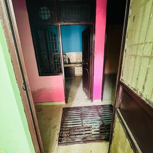 Furnished Amenities in 4 BHK Independent House at Siscon SBI Tower, Garhi Chaukhandi – for Sale