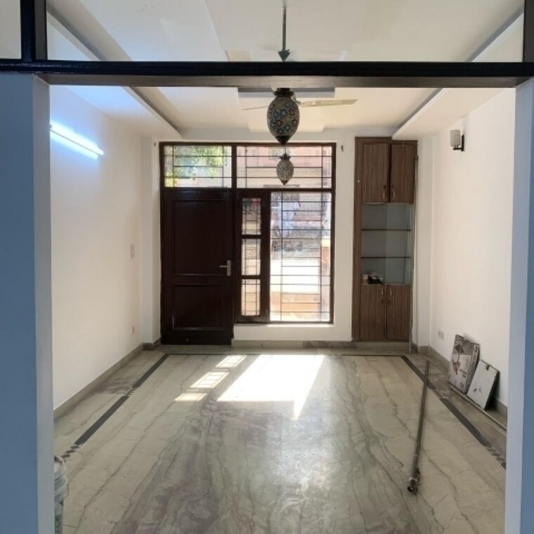 Room, rwa-apartments-sector-41 6 Bedroom 100 Sq.Mt. Independent House In Sector 41 Noida 8971116