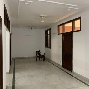 Room in 6 BHK Independent House at RWA Apartments Sector 27, Sector 27 – for Sale