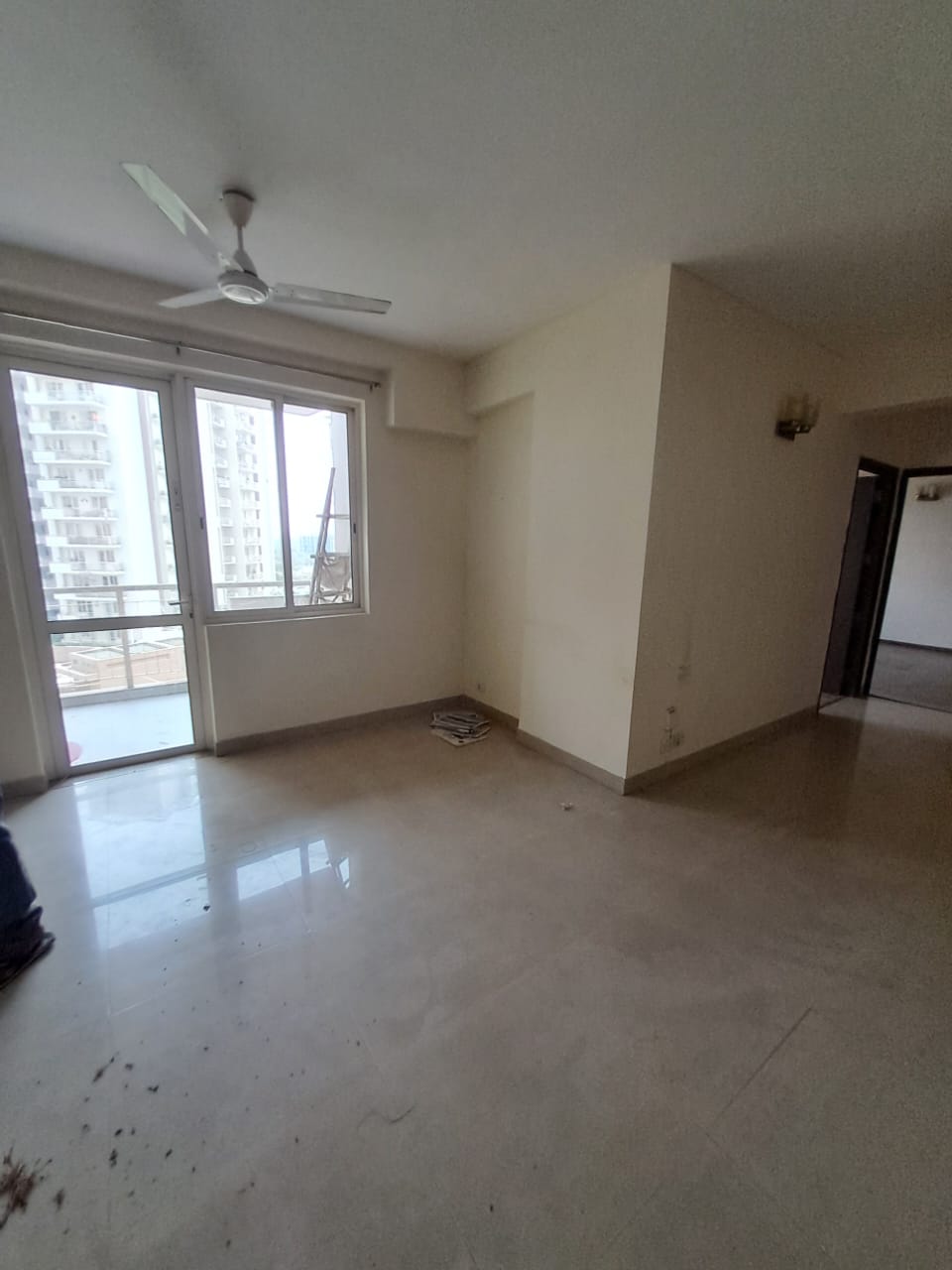 3 BHK + Extra Room 1855 Sq.Ft. Apartment in Godrej Meridien