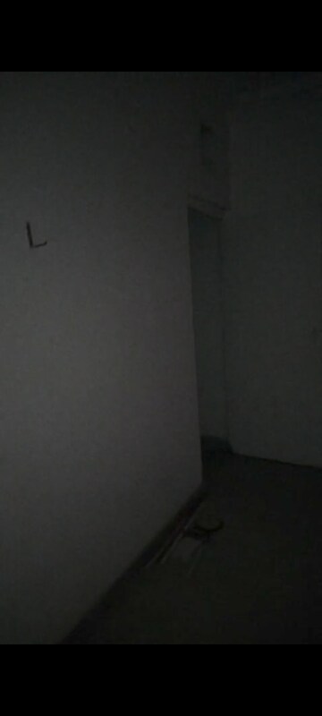 Room in  Office Space at Tarang Orchid, Sector 28 – for Rent