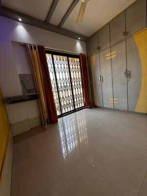 Room in 2 BHK Apartment at Supernal Gardens, Kolshet Road – for Sale