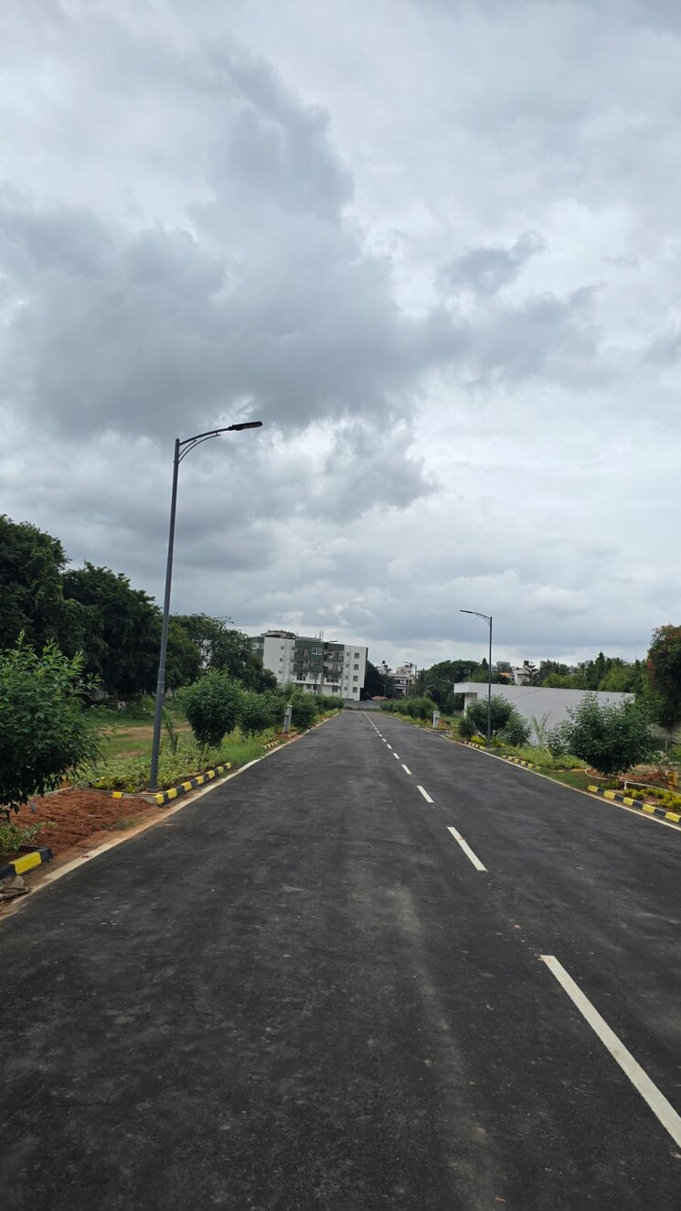 Garden, jp nagar phase 8  2400 Sq.Ft. Plot In Jp Nagar Phase 8 Bangalore 8971173